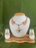 Kundan hasdi necklace
