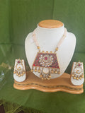 Minakari kundan necklace